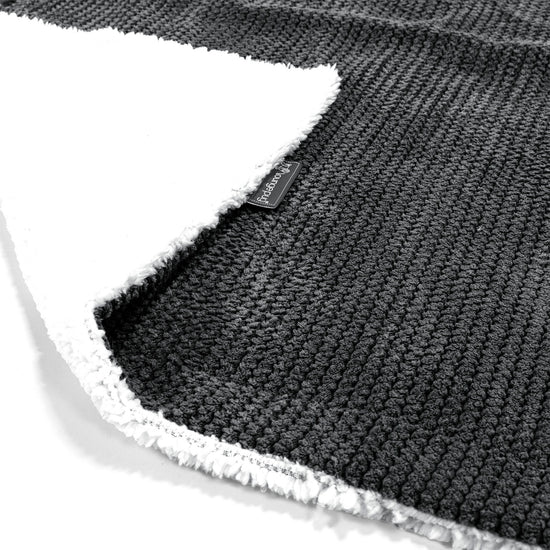 Narzuta / koc Sherpa - Pom Pom Czerń 01