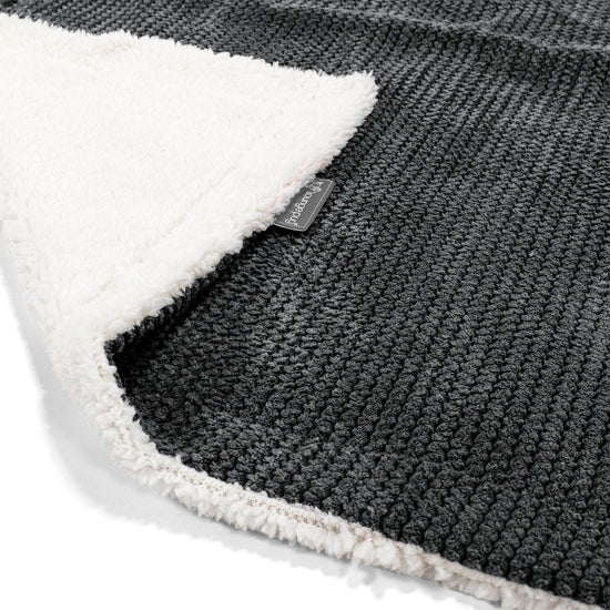Narzuta / koc Sherpa - Pom Pom Czerń 01