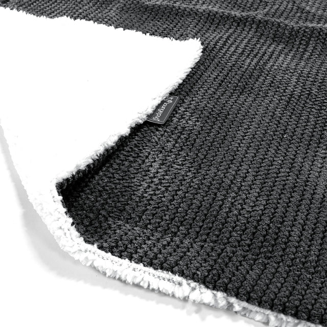 Narzuta / koc Sherpa - Pom Pom Czerń 01