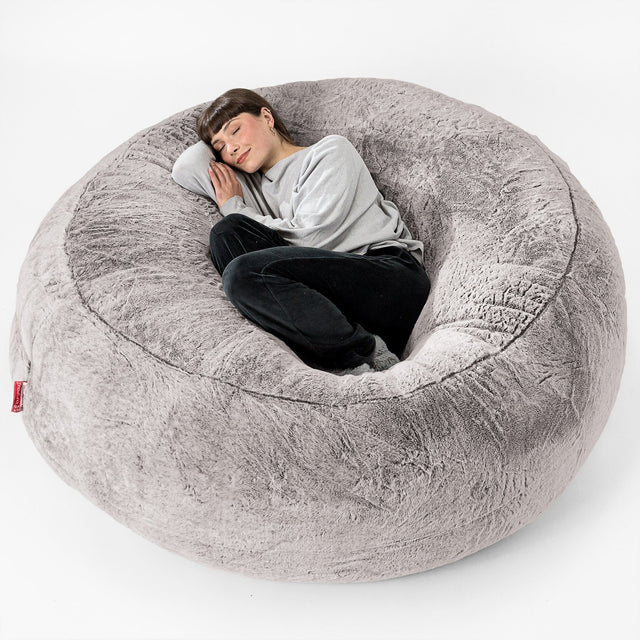 Sofa pufa XXL Mega Mammoth - Sztuczne futerko z królika Jasna szarość 01