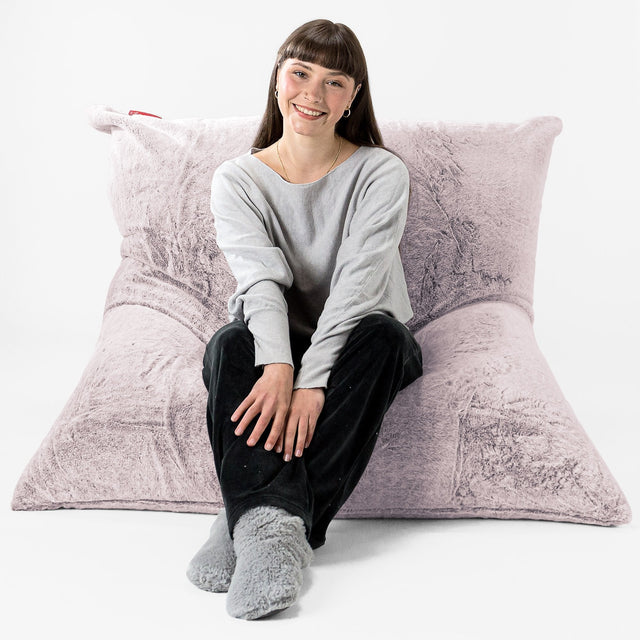 Bardzo duża pufa XXL - Sztuczne futerko z królika Łosoś 01