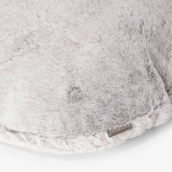 Poszewka na poduszkę ozdobna okrągła 50cm - Sztuczne futerko z królika Jasna szarość 02