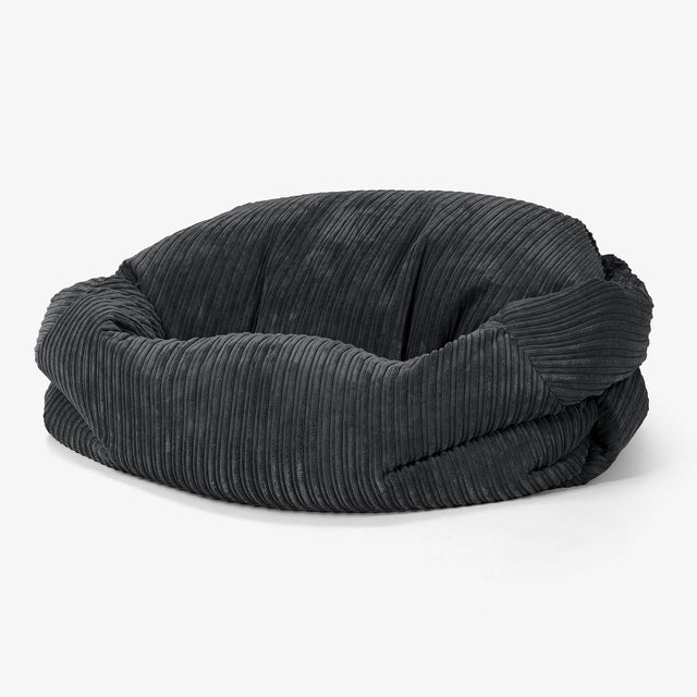 Sofa pufa Sabine - Klasyczny sztruks Czerń 01