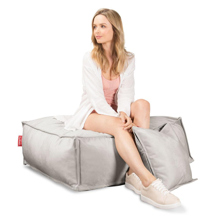Pufa piankowa otomana CloudSac 250 - Aksamit Srebro 02