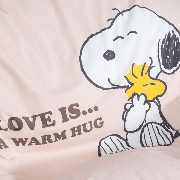 Snoopy Pufa fotel Sloucher - Napis Love Fabric Close-up Image