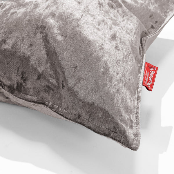 Poszewka na poduszkę ozdobna wałek 20 x 55cm - Aksamit w stylu vintage Srebro Fabric Close-up Image