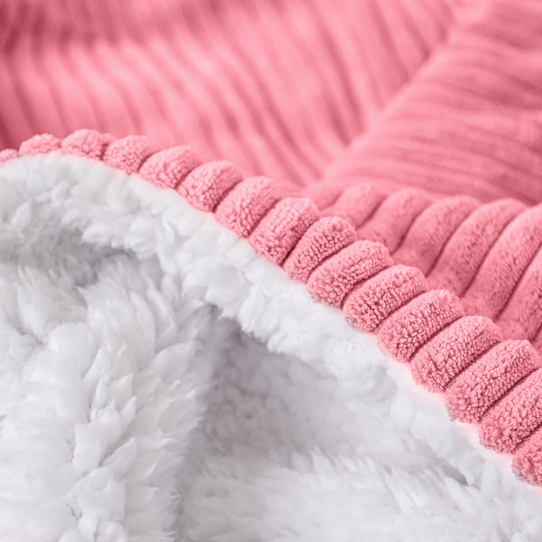 Narzuta / koc Sherpa - Klasyczny sztruks Koral Fabric Close-up Image
