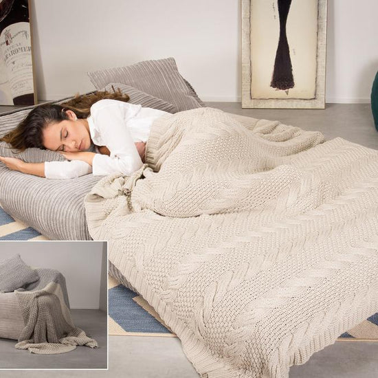 Siedzisko-łóżko podwójne Avery futon - Klasyczny sztruks Mysi 02