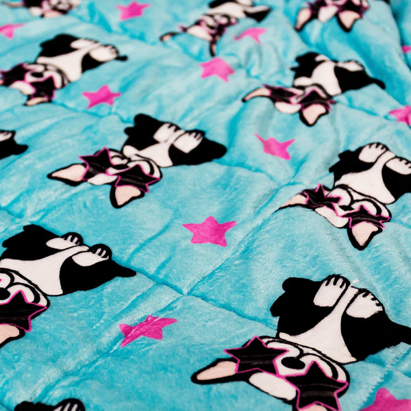 Koc obciążeniowy dla dzieci - Polar flanelowy Mops Fabric Close-up Image