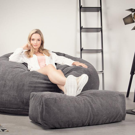 Sofa pufa piankowa gigant CloudSac 1010 XXL - Pom Pom Antracytowa szarość 02