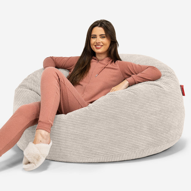 Sofa pufa Mammoth - Pom Pom Kość słoniowa 01