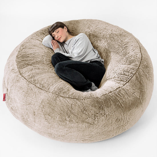 Sofa pufa XXL Mega Mammoth - Sztuczne futerko z królika Złoty brąz 01