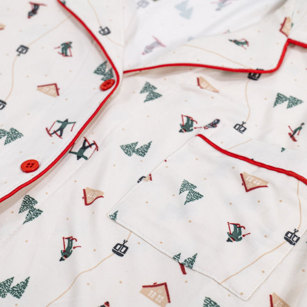 Piżama damska z dżerseju - Motyw narciarski Fabric Close-up Image
